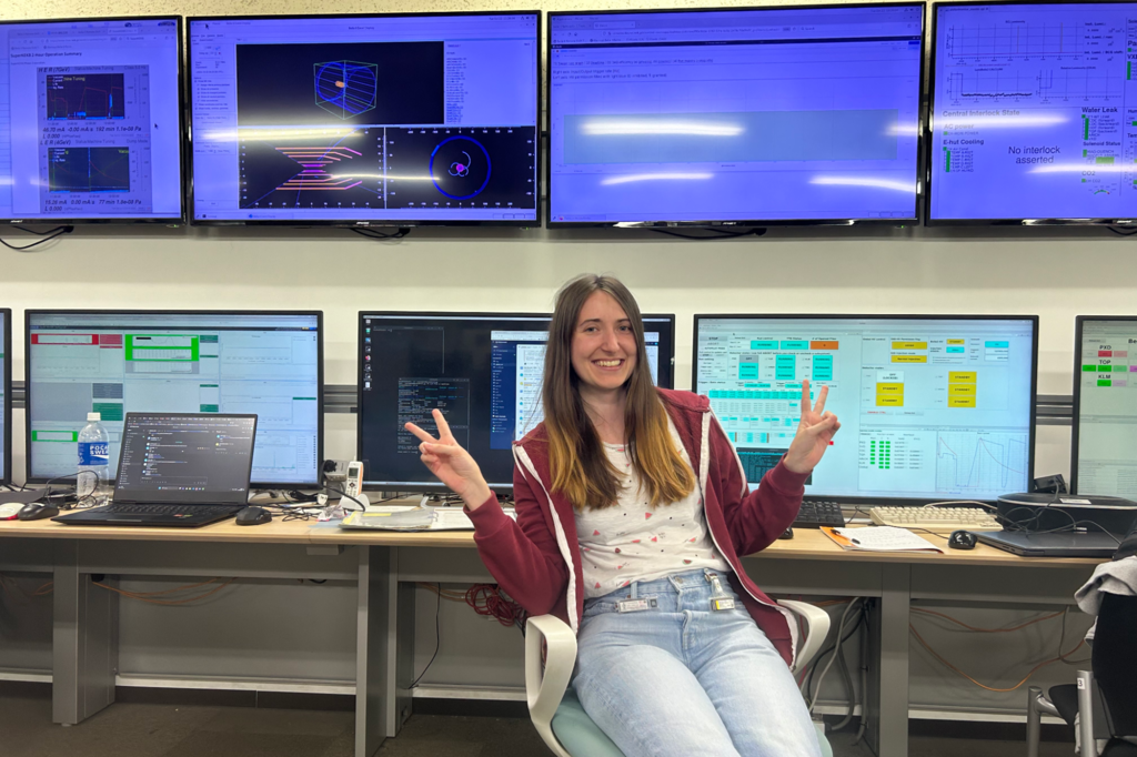 Lea Reuter in the Belle II control room